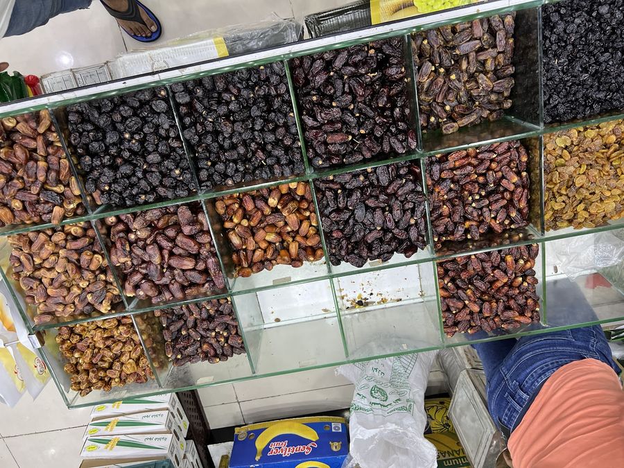 Bulk dates, raisins and dry fruits at Kabayan
